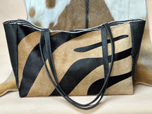 Load image into Gallery viewer, Boba Shoulder Tote