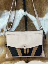 Load image into Gallery viewer, Pale Pink Envelope Crossbody