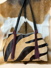 Load image into Gallery viewer, Boba Shoulder Tote