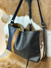 Load image into Gallery viewer, Blues Shoulder Bag