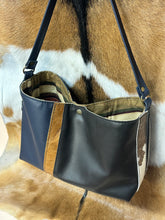 Load image into Gallery viewer, Blues Shoulder Bag