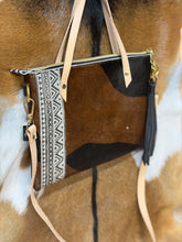 Load image into Gallery viewer, Flare Veg Handbag
