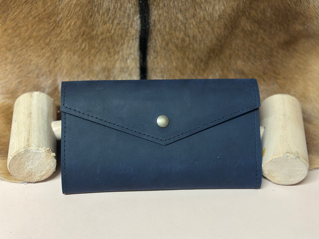 Navy Oil Tan Wallet