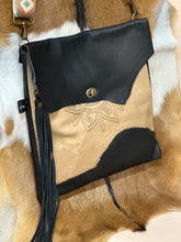 Load image into Gallery viewer, Pebbled Black Crossbody
