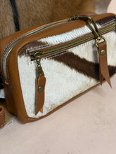 Load image into Gallery viewer, Chestnut Tiger Micro

