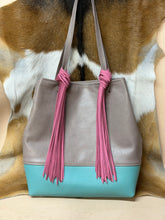 Load image into Gallery viewer, Candy Fringe Tote
