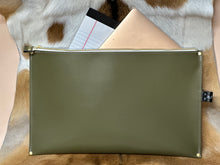 Load image into Gallery viewer, Working Sleeve- Military Green
