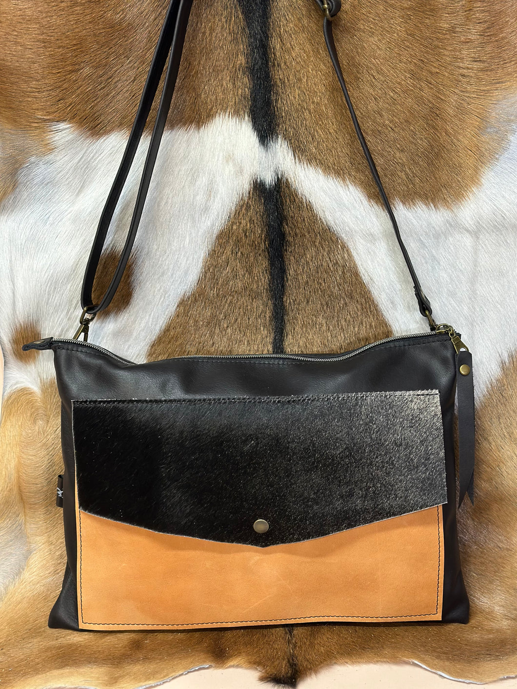 Tri-Color Envelope Crossbody