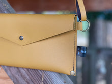 Load image into Gallery viewer, Phone Crossbody
