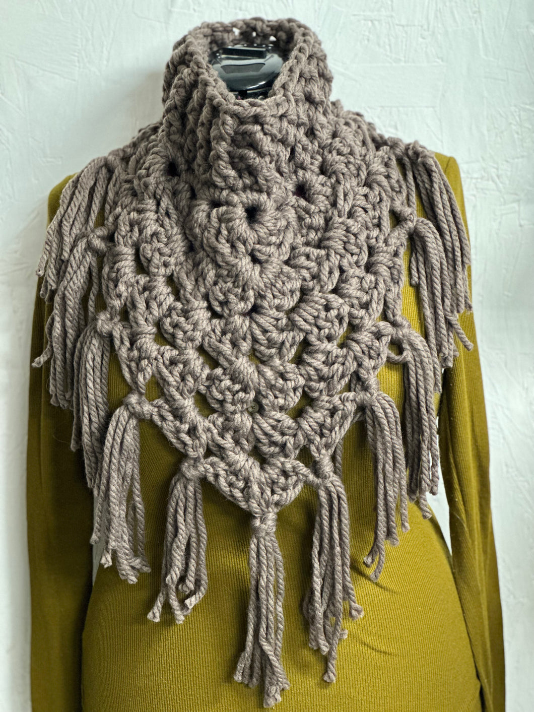 Kerchief Fringe Cowl