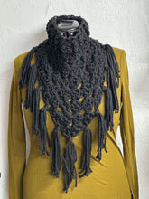 Load image into Gallery viewer, Kerchief Fringe Cowl
