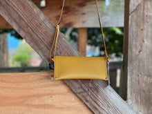 Load image into Gallery viewer, Phone Crossbody
