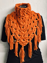 Load image into Gallery viewer, Kerchief Fringe Cowl
